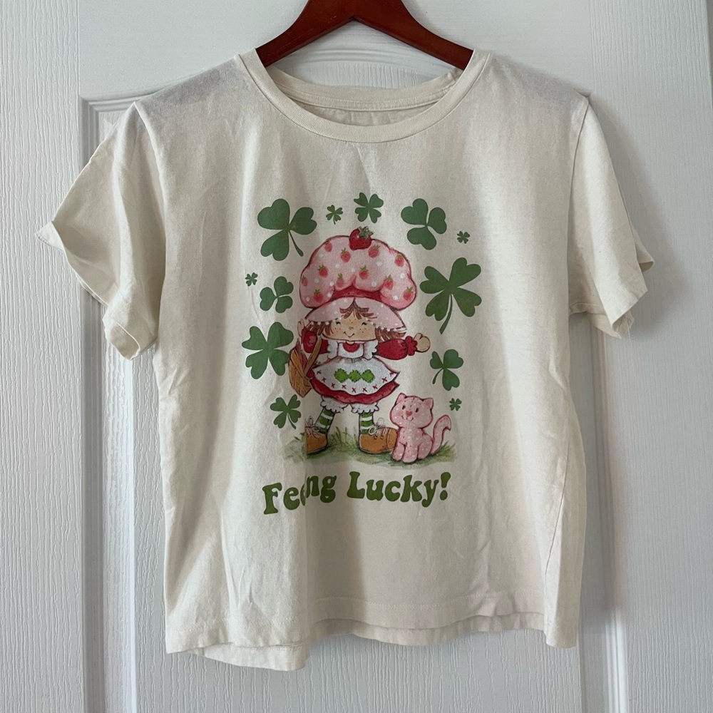 Strawberry Shortcake Size Medium Cropped Lucky Juniors Shirt